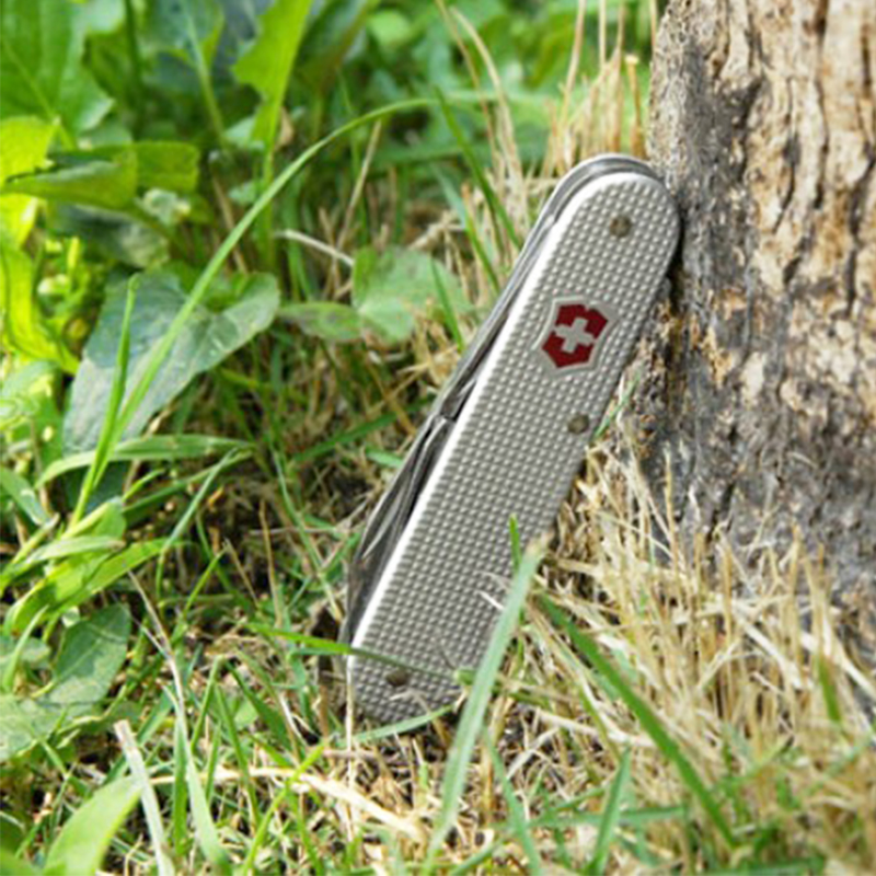 Ніж складаний, мультитул Victorinox Cadet Alox (84мм, 9 функцій), срібний 0.2601.26