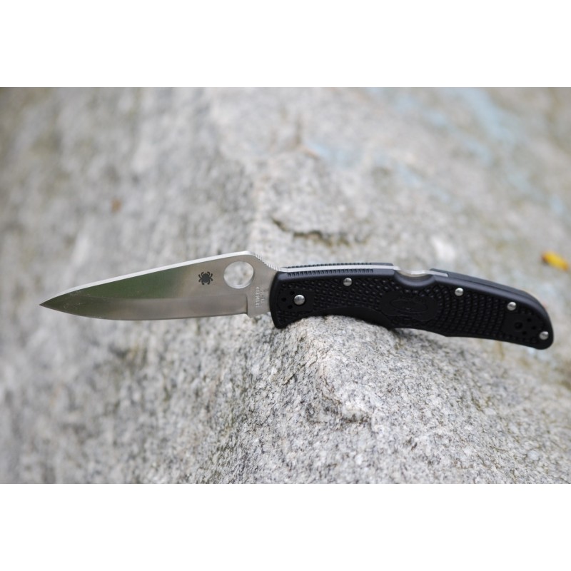 Ніж складаний Spyderco Endura 4 (довжина: 222мм, лезо: 96мм), чорний