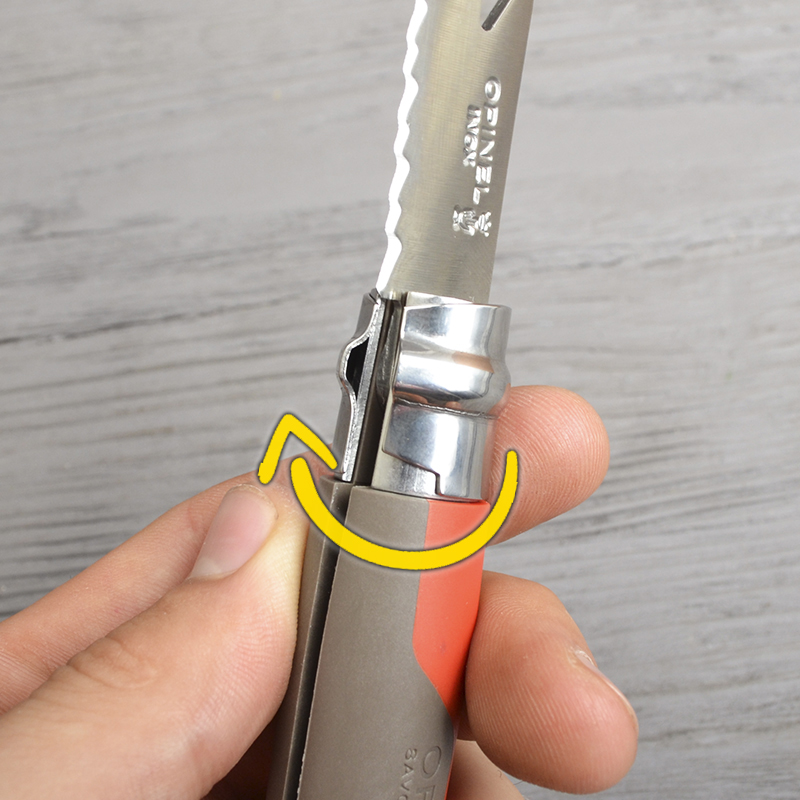 Ніж складаний Opinel №8 Outdoor напівсерейтор (довжина: 190мм, лезо: 85мм), червоний/коричневий