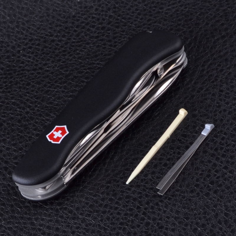 Нож складной, мультитул Victorinox Outrider (111мм, 14 функций), черный 0.9023.3