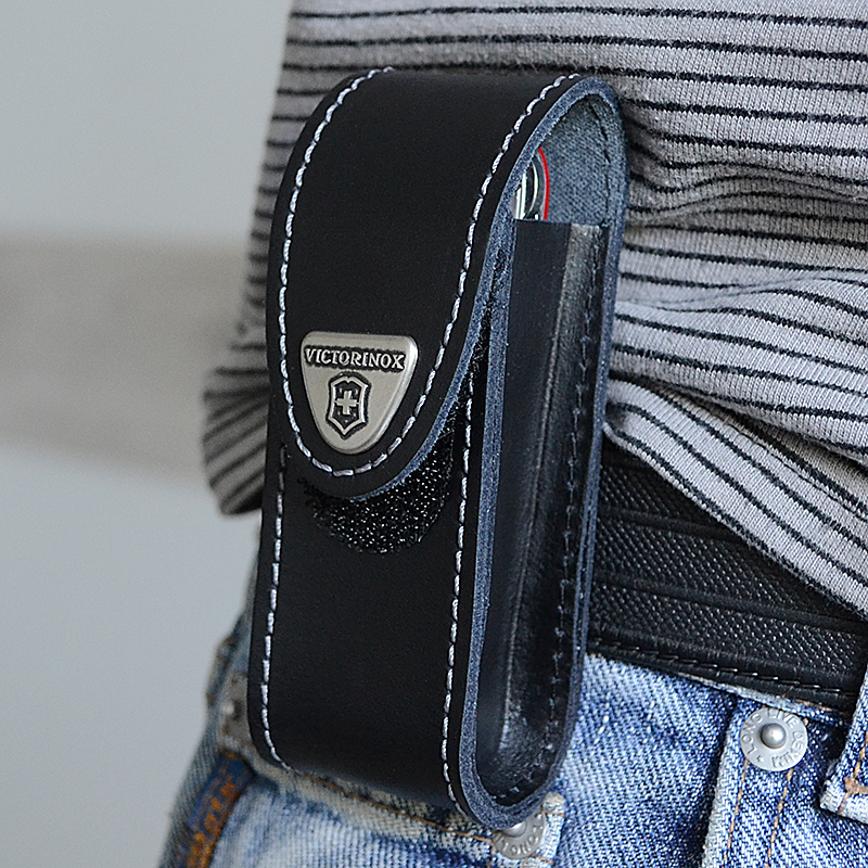 Чохол шкіряний для ножів Victorinox (84-91мм, до 4х шарів), чорний, на липучці 4.0520.3