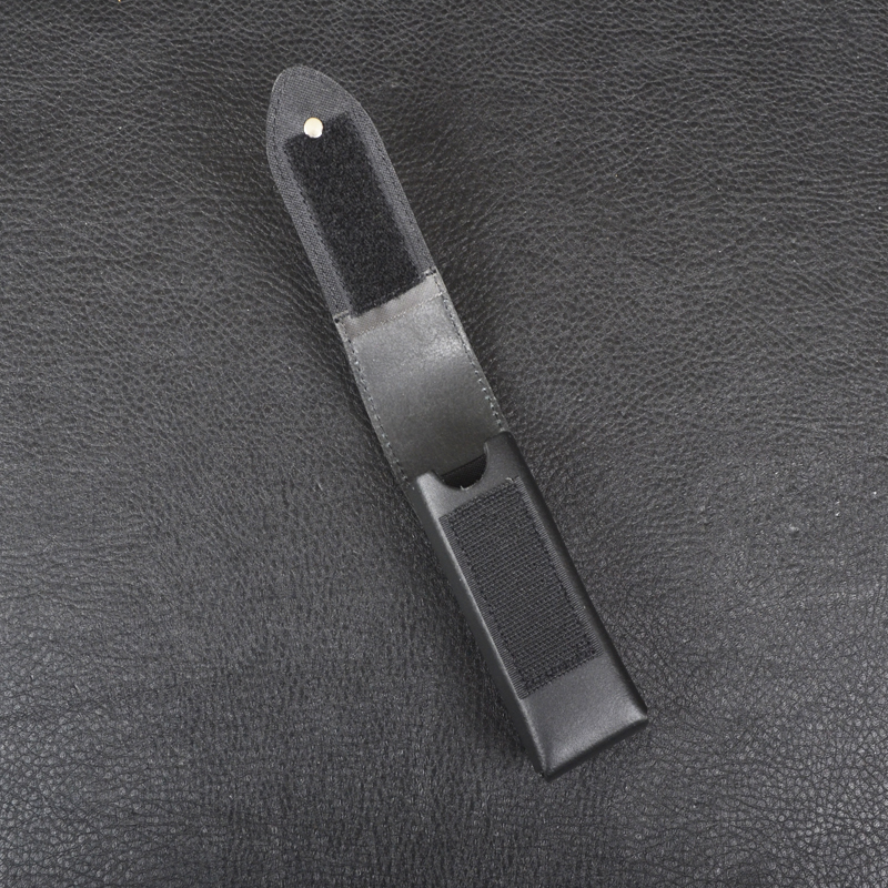 Чохол для ножів Victorinox (111мм, до 4х шарів), шкіряний, на липучці, з повор. кліпом 4.0523.31