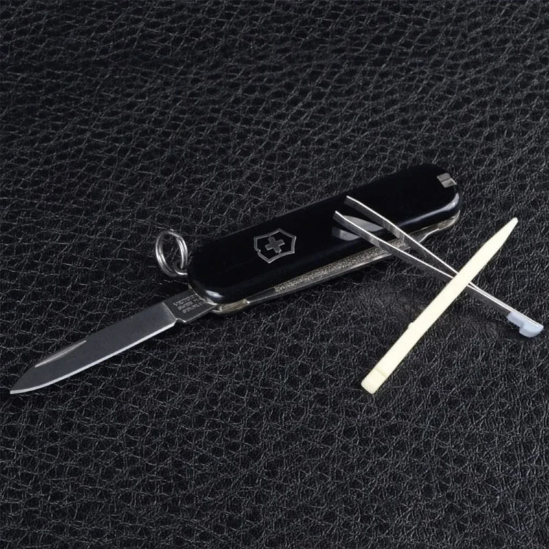 Ніж складаний, мультитул Victorinox Classic SD (58мм, 7 функцій), чорний 06223.3G