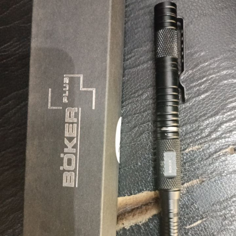 Ручка тактическая шариковая Boker Plus Tactical Pen (150мм), черная, (не раскручивается)