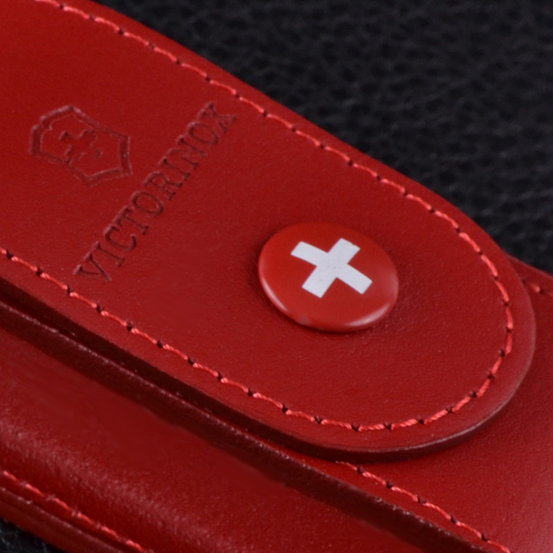 Чохол для ножів Victorinox (84-91мм, 2-4 шари) на кнопці, шкіряний, червоний 4.0520.1