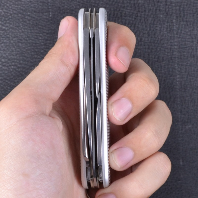 Ніж складаний, мультитул Victorinox Farmer (93мм, 9 функцій), срібний 0.8241.26