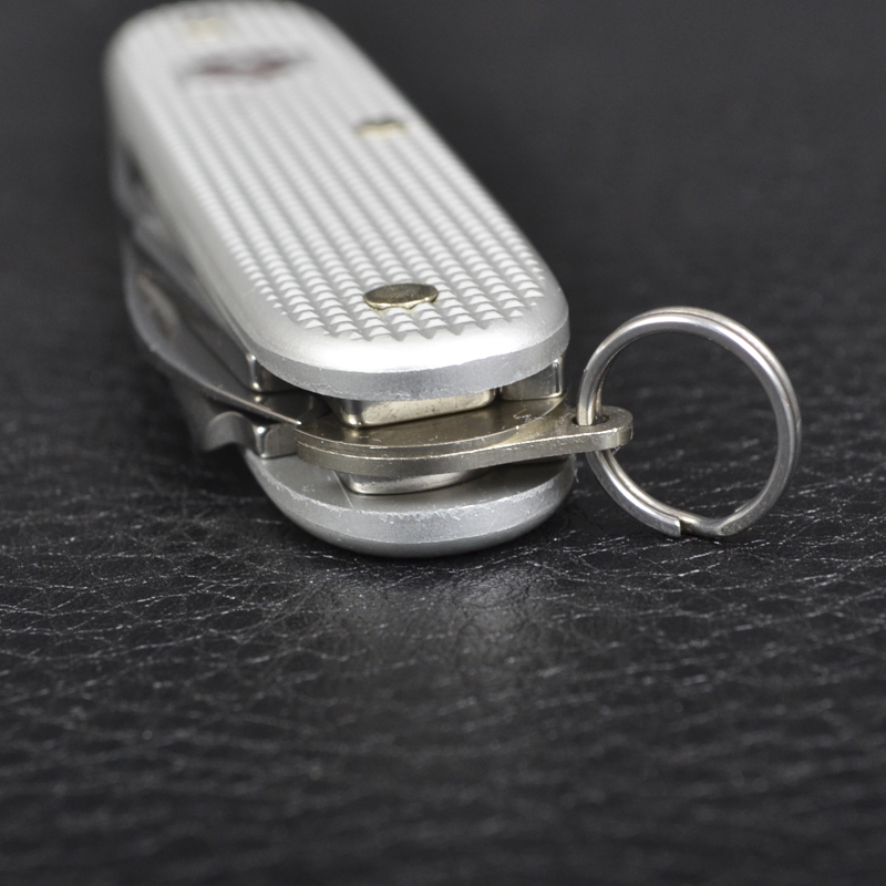 Ніж складаний, мультитул Victorinox Pioneer (93мм, 8 функцій), срібло 0.8201.26