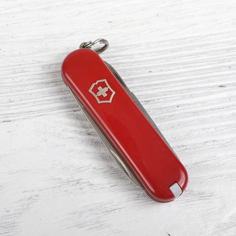 Нож складной, мультитул Victorinox Signature (58мм, 7 функций), красный 0.6225