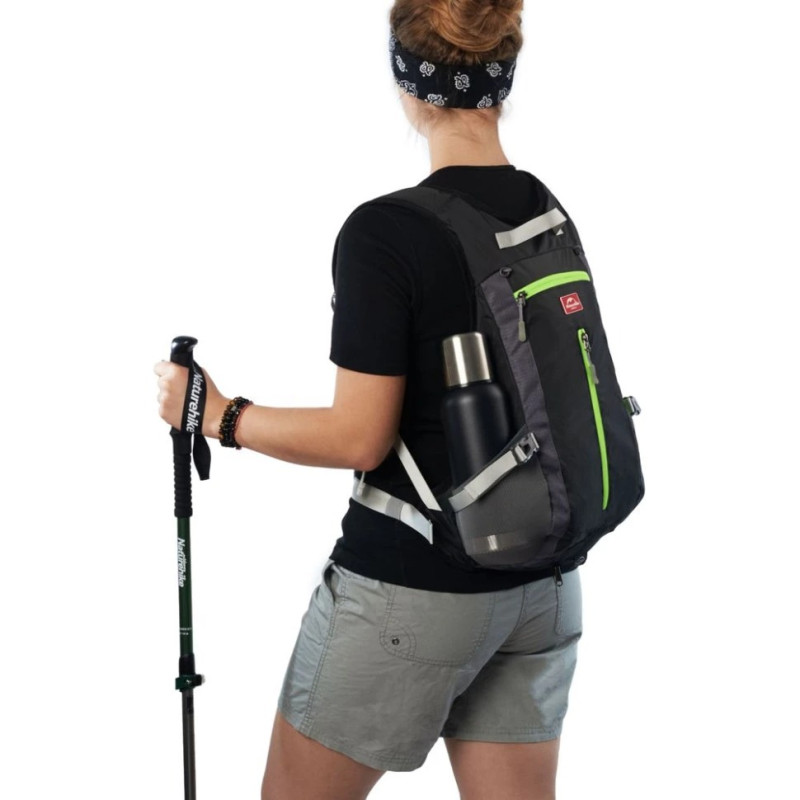 Велорюкзак с чехлом для шлема Naturehike 15 л sky blue NH15C001-B, голубой