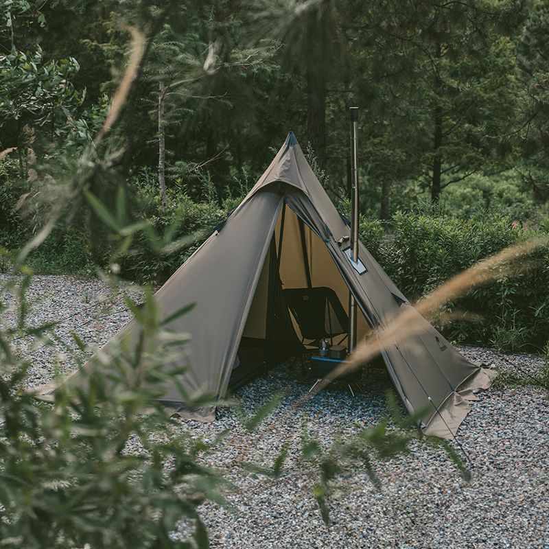Намет із гострою верхівкою Naturehike CNK2300ZP025, коричневий