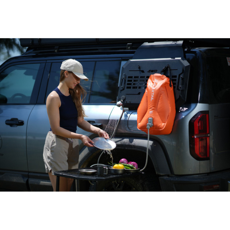 Контейнер для води з насосом та душовою лійкою Flextail Tiny Shower Bag, 20л, помаранчевий